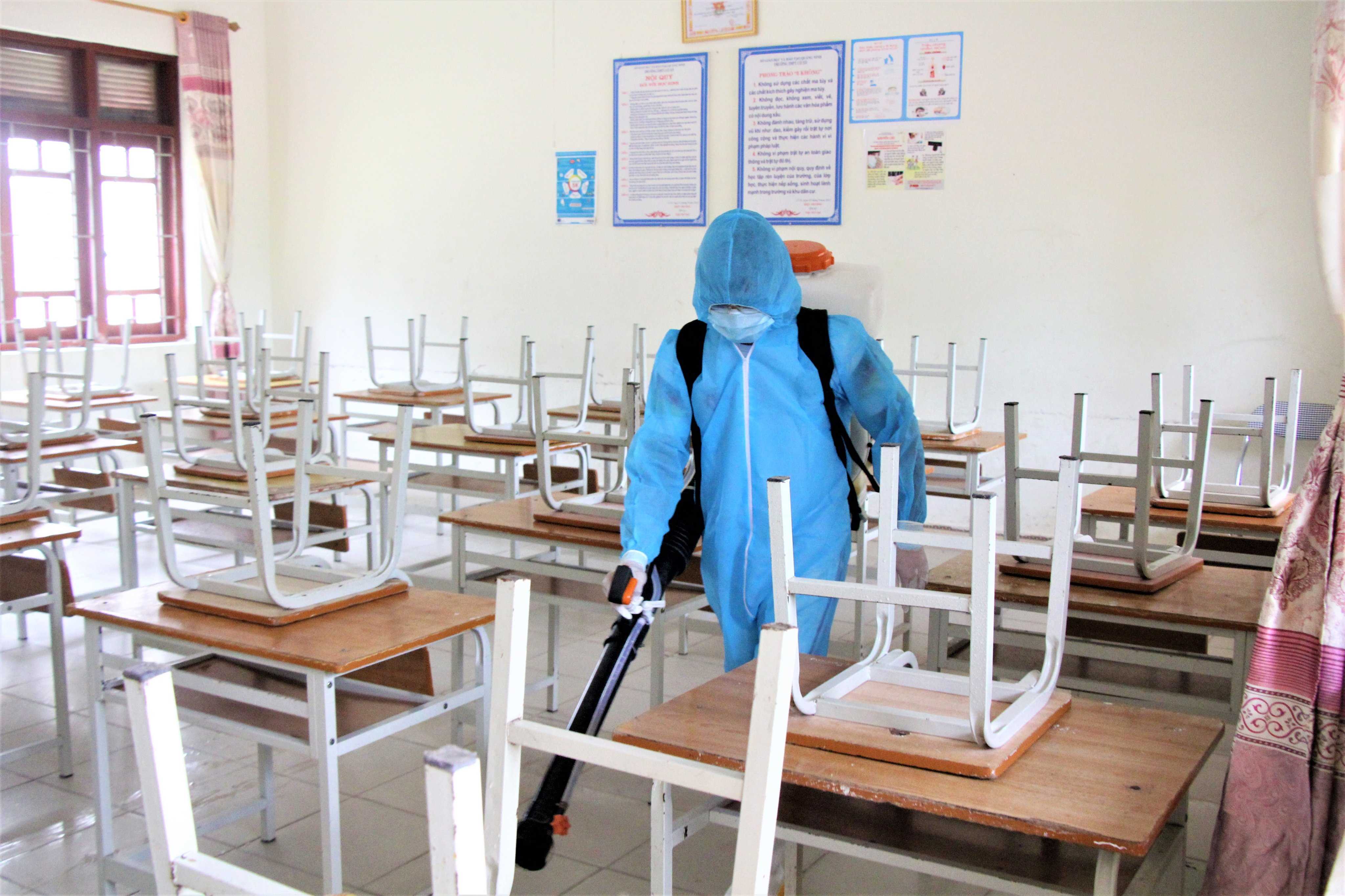  Chủ động, linh hoạt bảo đảm tốt việc dạy-học 